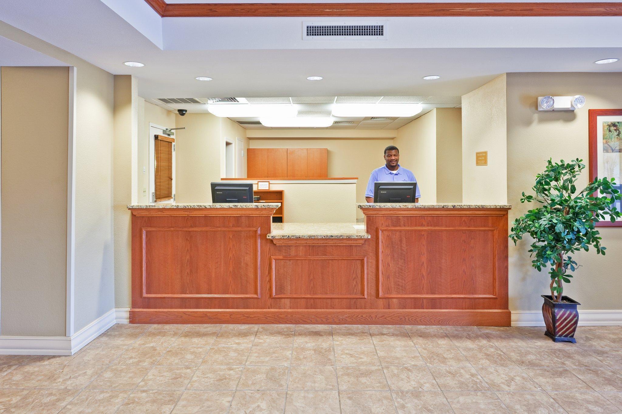 Hotel Candlewood Flowood, Ms By Ihg 2*