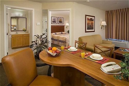 Candlewood Flowood, Ms By Ihg Hotel 2*