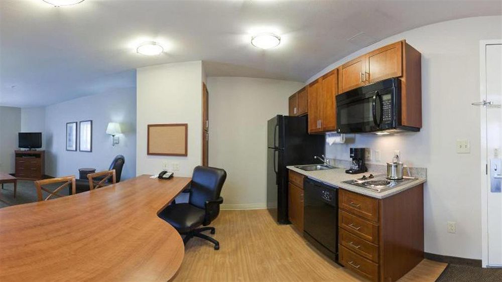 Candlewood Flowood, Ms By Ihg Hotel